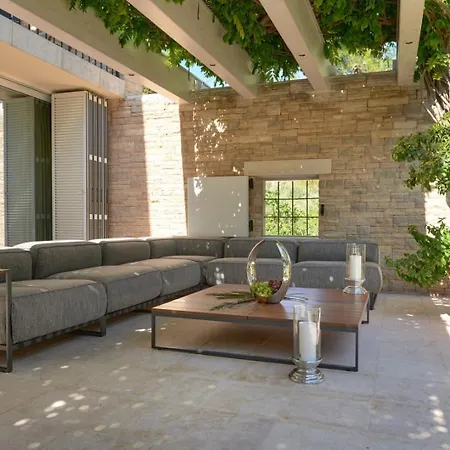 Villa Luxury Beachfront Castello With Private Pool At The Promenade Zlatni Rat At The In - Brac Bol