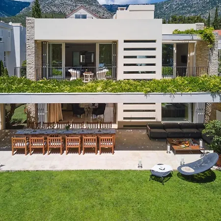 Luxury Beachfront Castello With Private Pool At The Promenade Zlatni Rat At The In - Brac Bol
